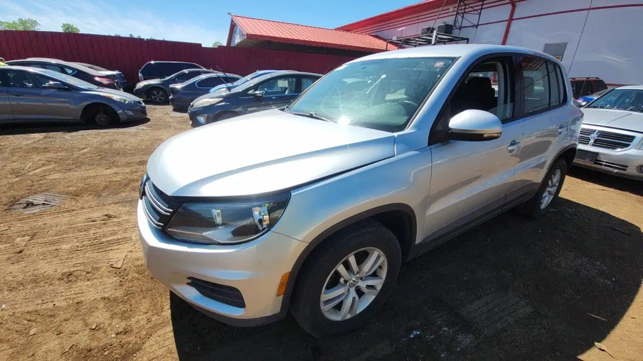 Photo of 2012 Volkswagen Tiguan
