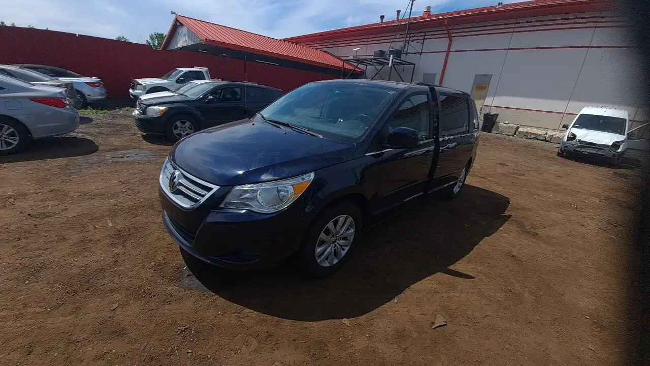Photo of 2012 Volkswagen Routan