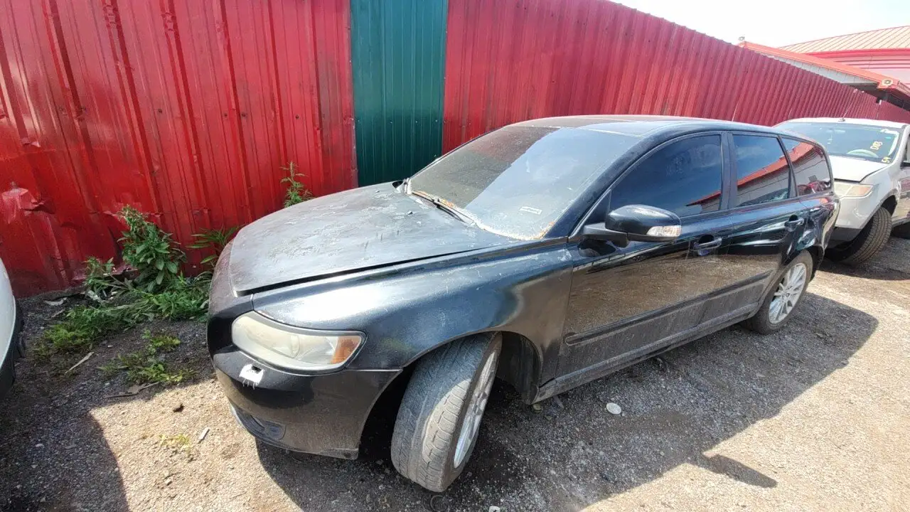Photo of 2010 Volvo V50