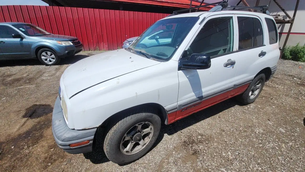 Photo of 2001 Chevrolet Tracker
