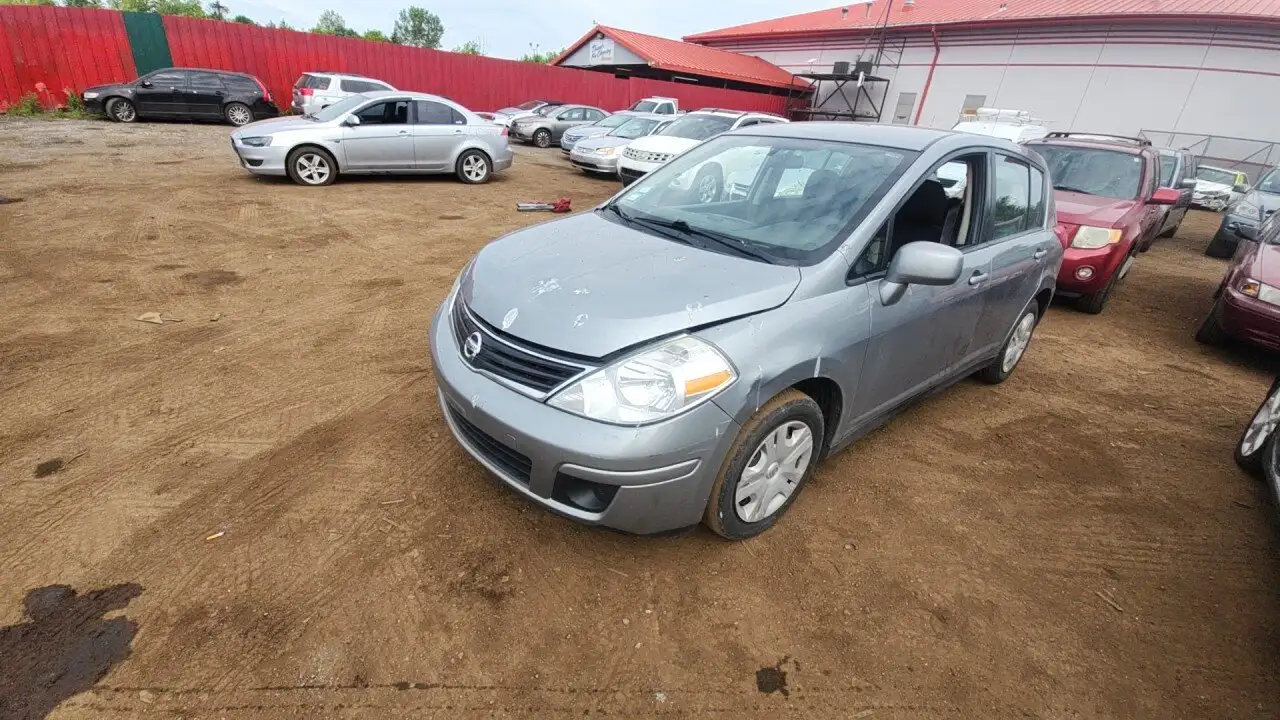 Photo of 2011 Nissan Versa