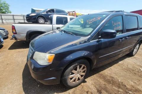 Photo of 2008 Chrysler Town & Country