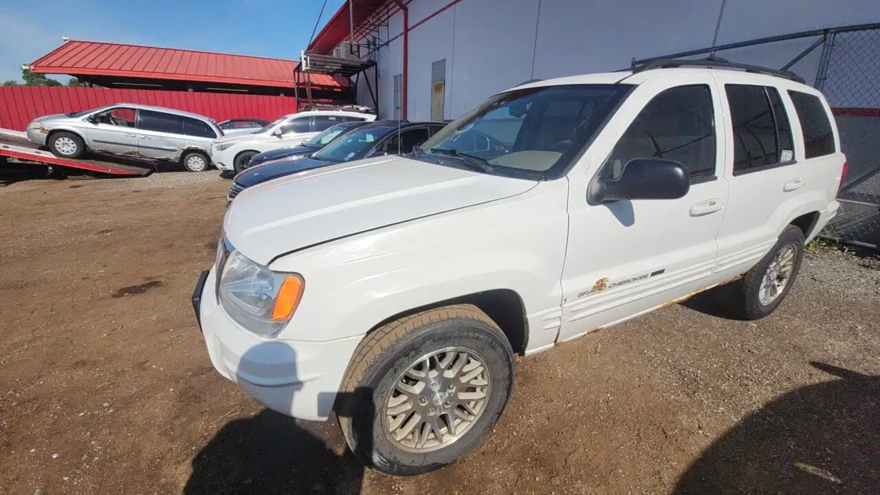 Photo of 2004 Jeep Grand Cherokee