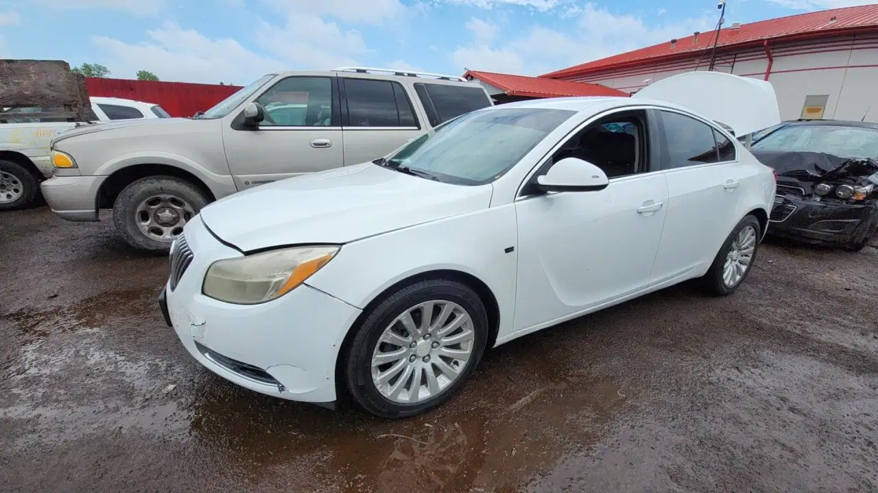 Photo of 2011 Buick Regal