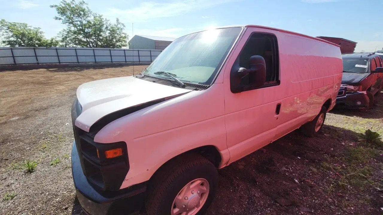 Photo of 2008 Ford E-250