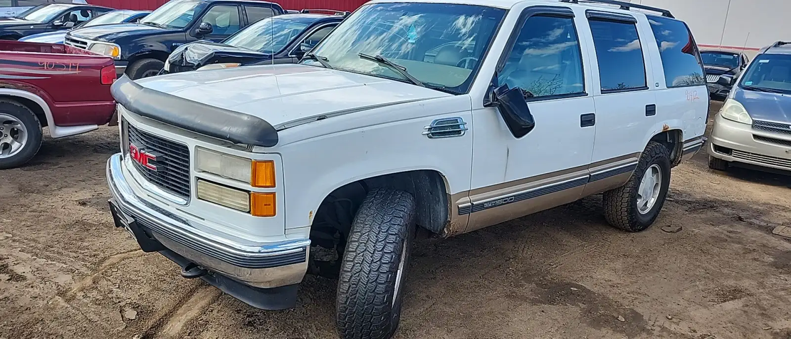 Photo of 1999 Gmc Yukon