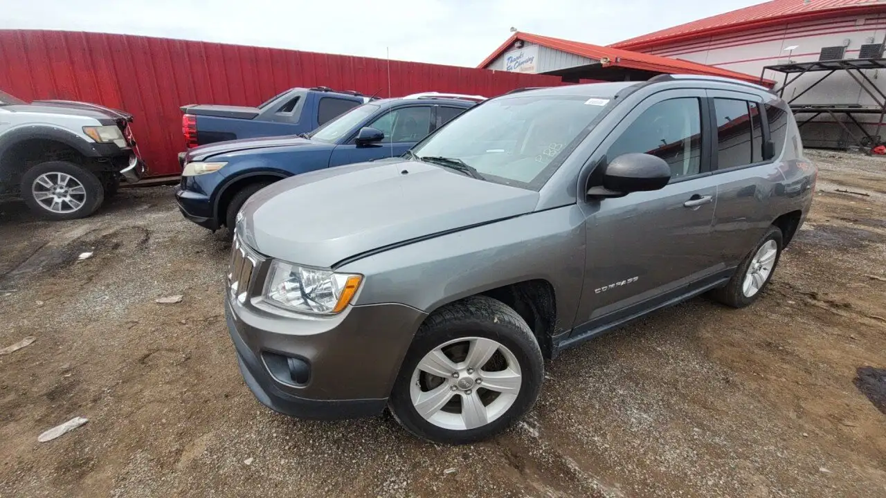 Photo of 2012 Jeep Compass