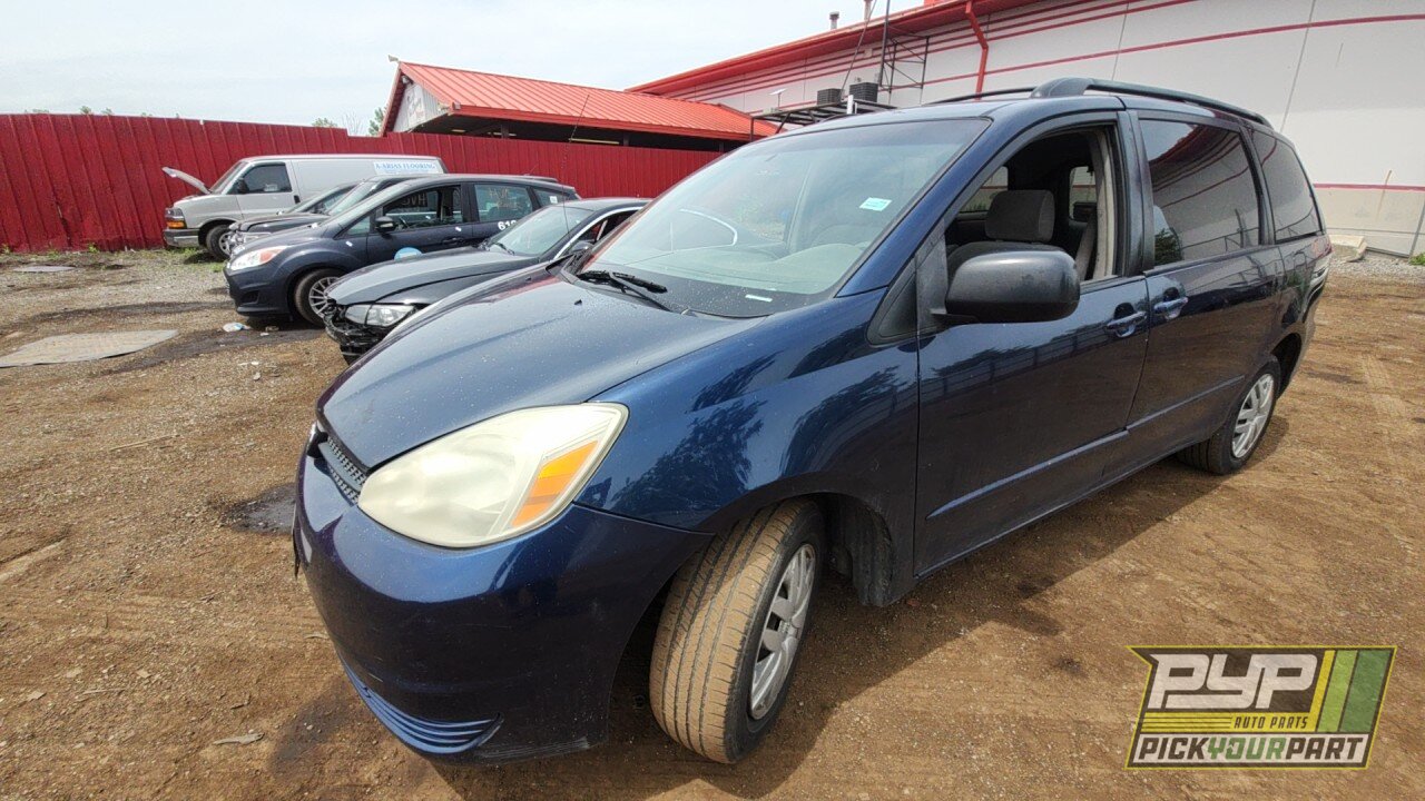 Photo of 2005 Toyota Sienna