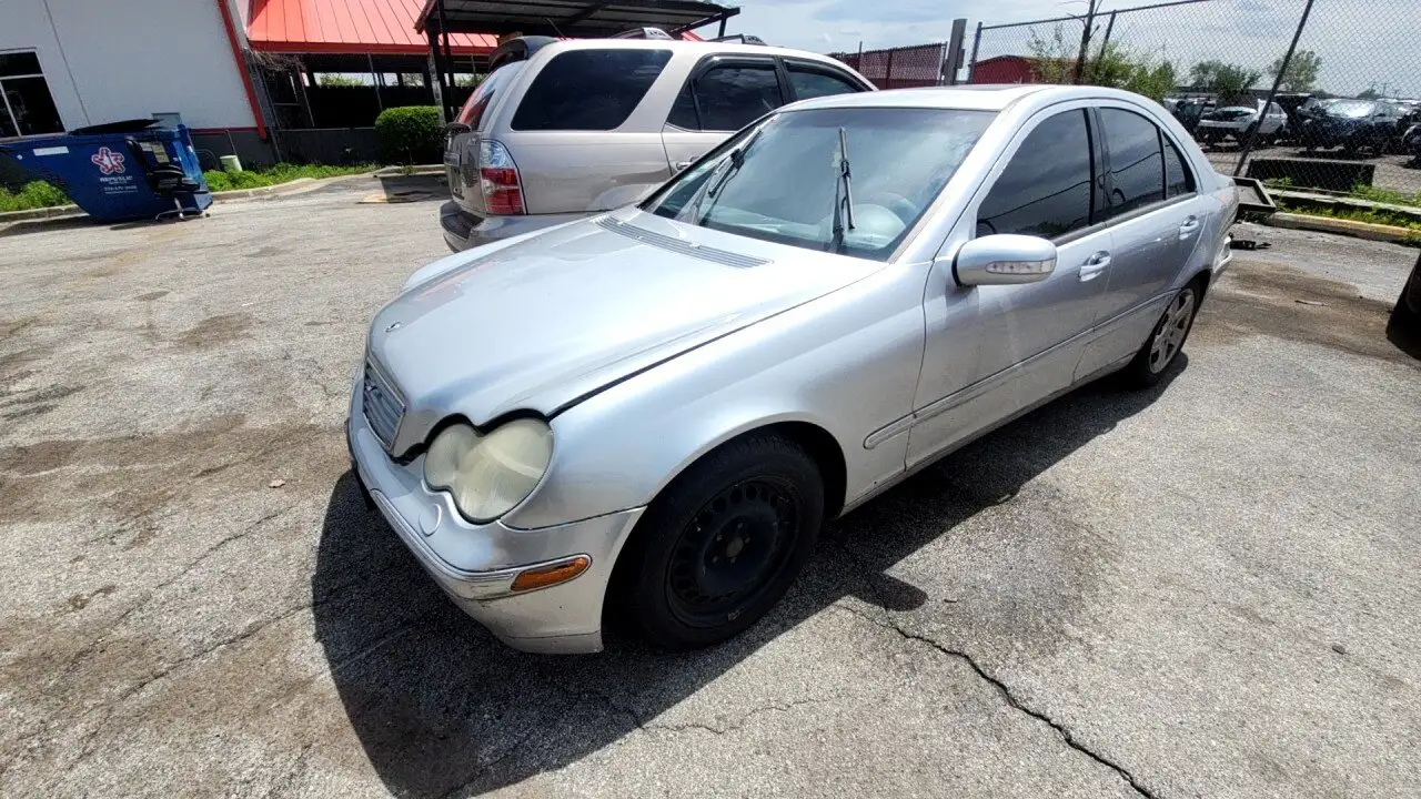 Photo of 2002 Mercedes-Benz C240