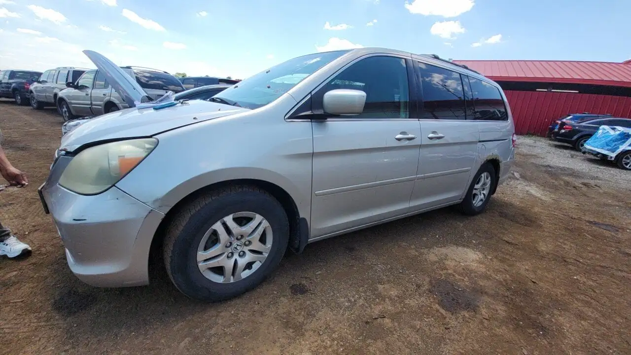 Photo of 2005 Honda Odyssey