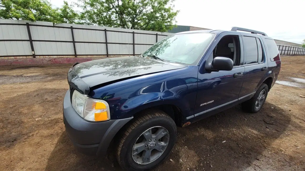 Photo of 2005 Ford Explorer