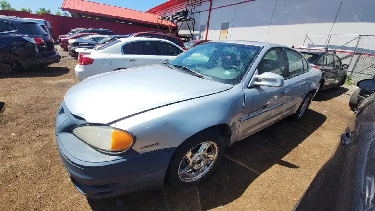 Photo of 2002 Pontiac Grand Am