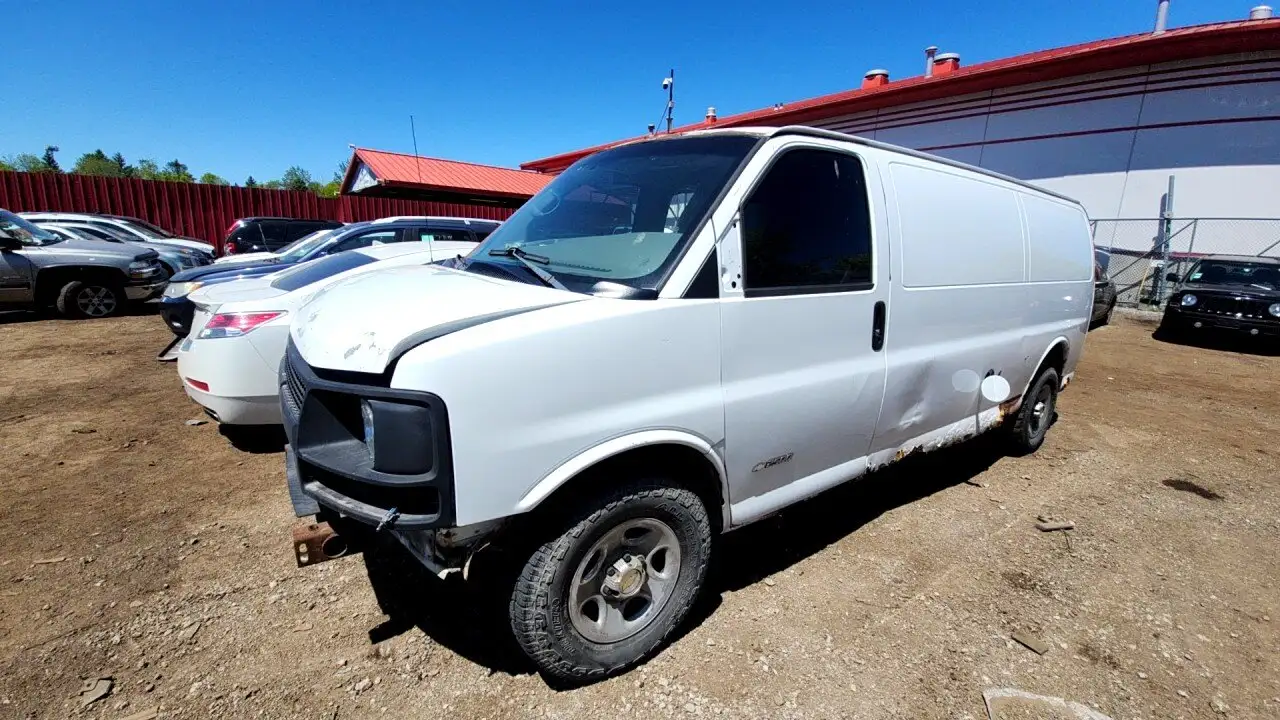 Photo of 2005 Chevrolet Express 2500