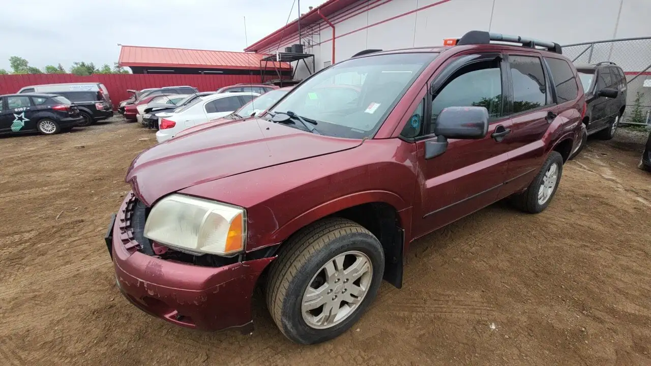 Photo of 2005 Mitsubishi Endeavor