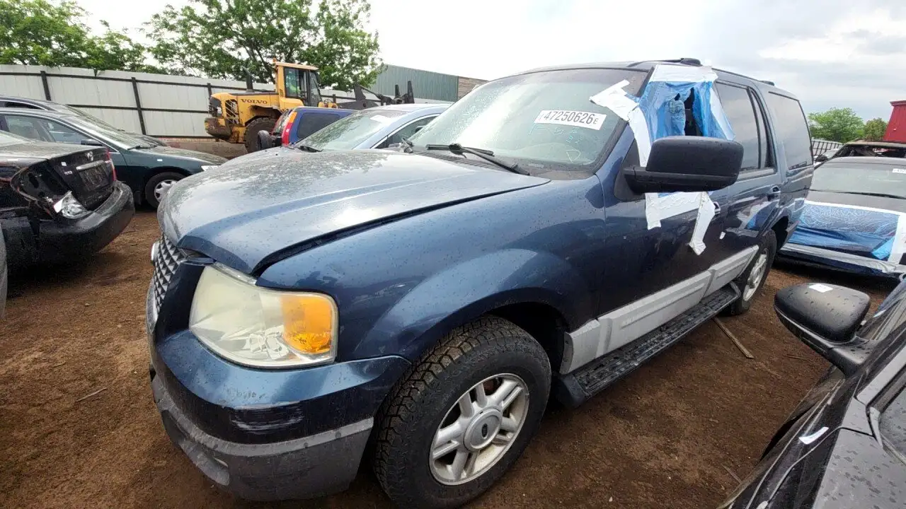 Photo of 2004 Ford Expedition