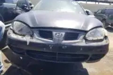 Photo of 1999 Hyundai Elantra
