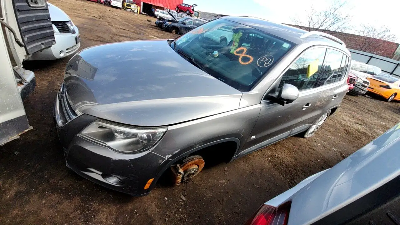 Photo of 2010 Volkswagen Tiguan