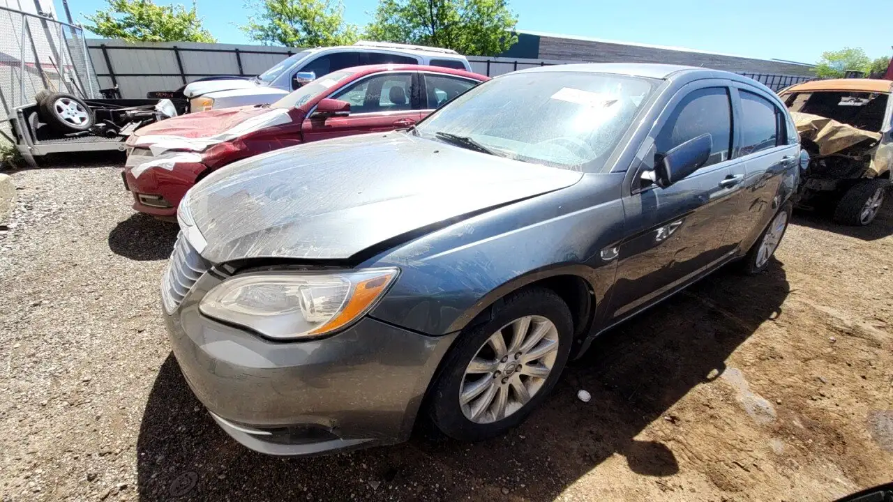 Photo of 2013 Chrysler 200