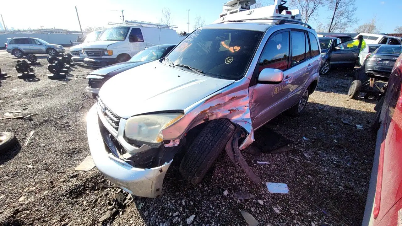 Photo of 2003 Toyota Rav4