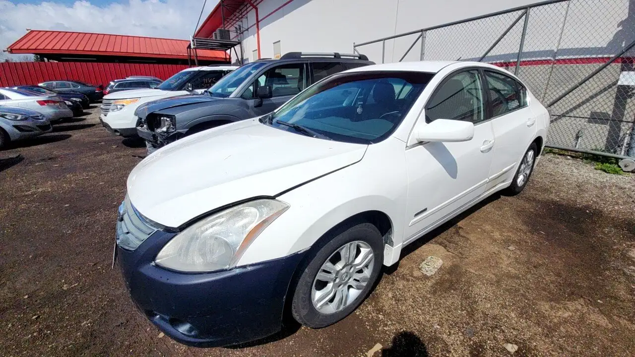 Photo of 2011 Nissan Altima