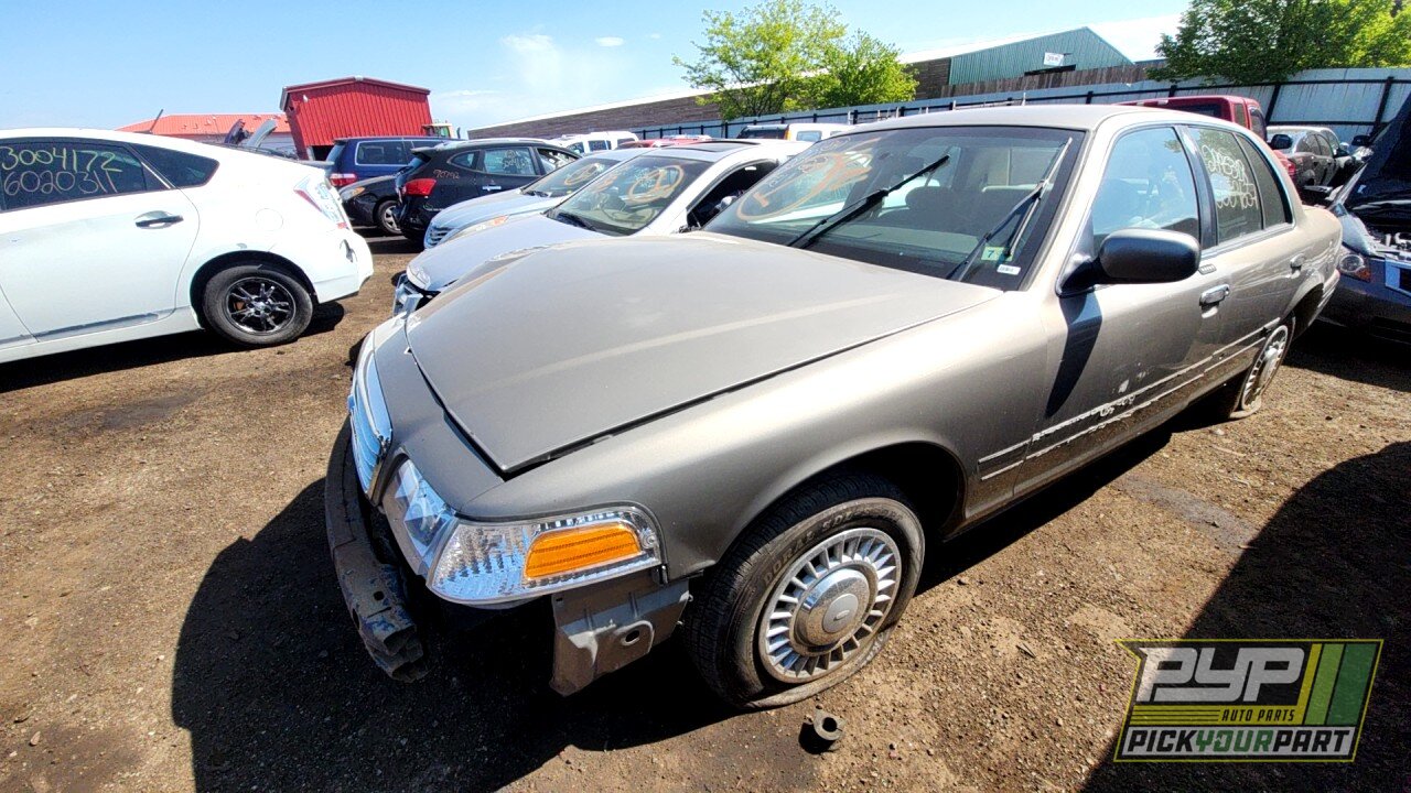 Photo of 2001 Ford Crown Victoria