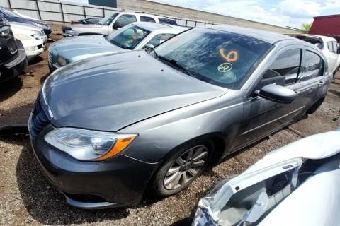 Photo of 2013 Chrysler 200