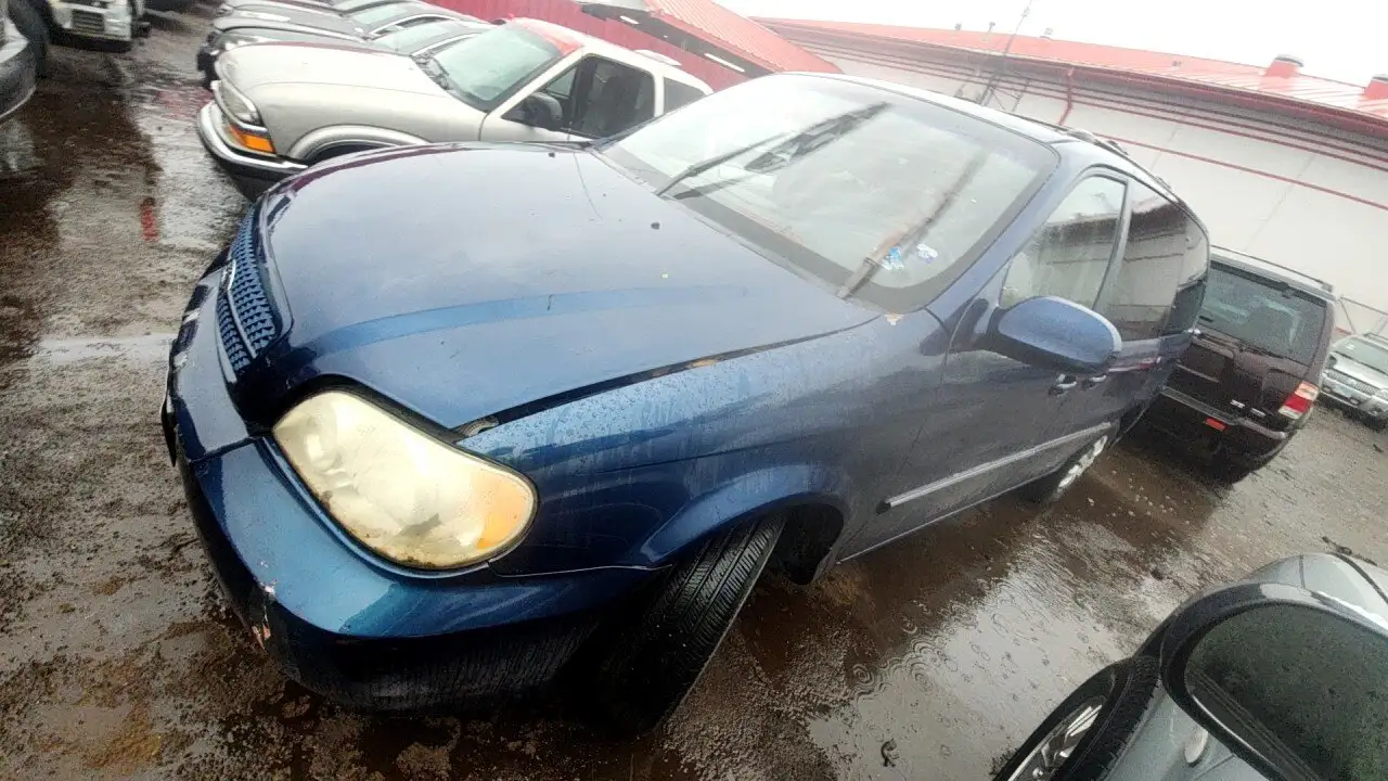 Photo of 2005 Kia Sedona
