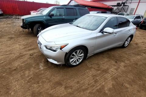 Photo of 2014 Infiniti Q50