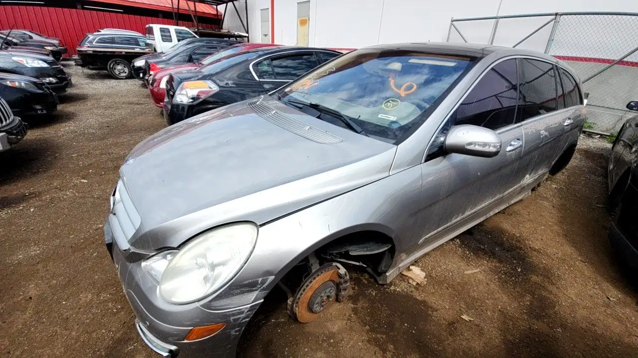 Photo of 2006 Mercedes-Benz R500