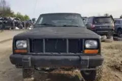 Photo of 2001 Jeep Cherokee