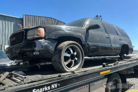Photo of 1999 GMC Yukon