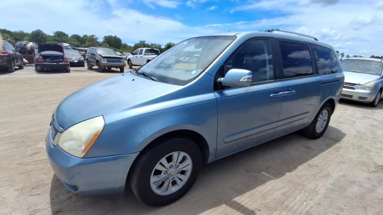 Photo of 2012 Kia Sedona