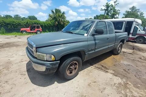 Photo of 2001 Dodge Ram 1500