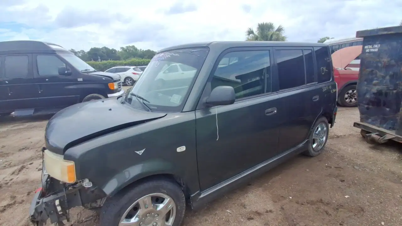 Photo of 2005 Scion Xb