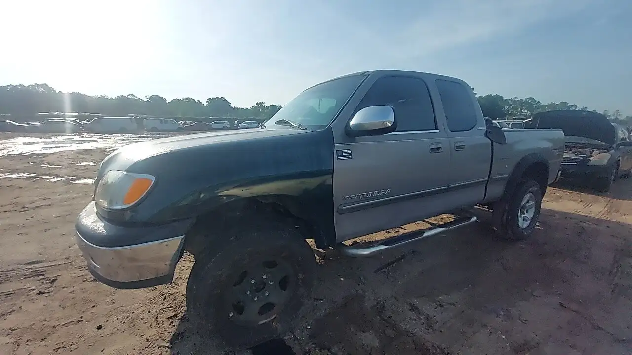 Photo of 2000 Toyota Tundra