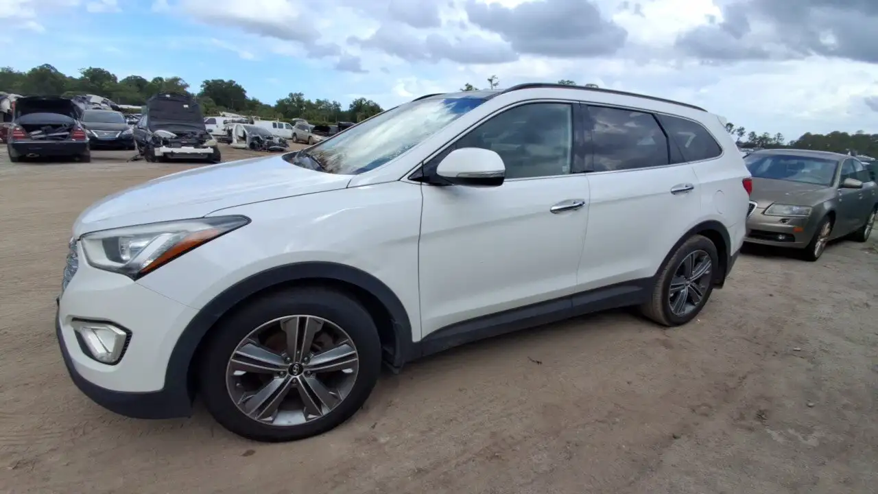 Photo of 2015 Hyundai Santa Fe