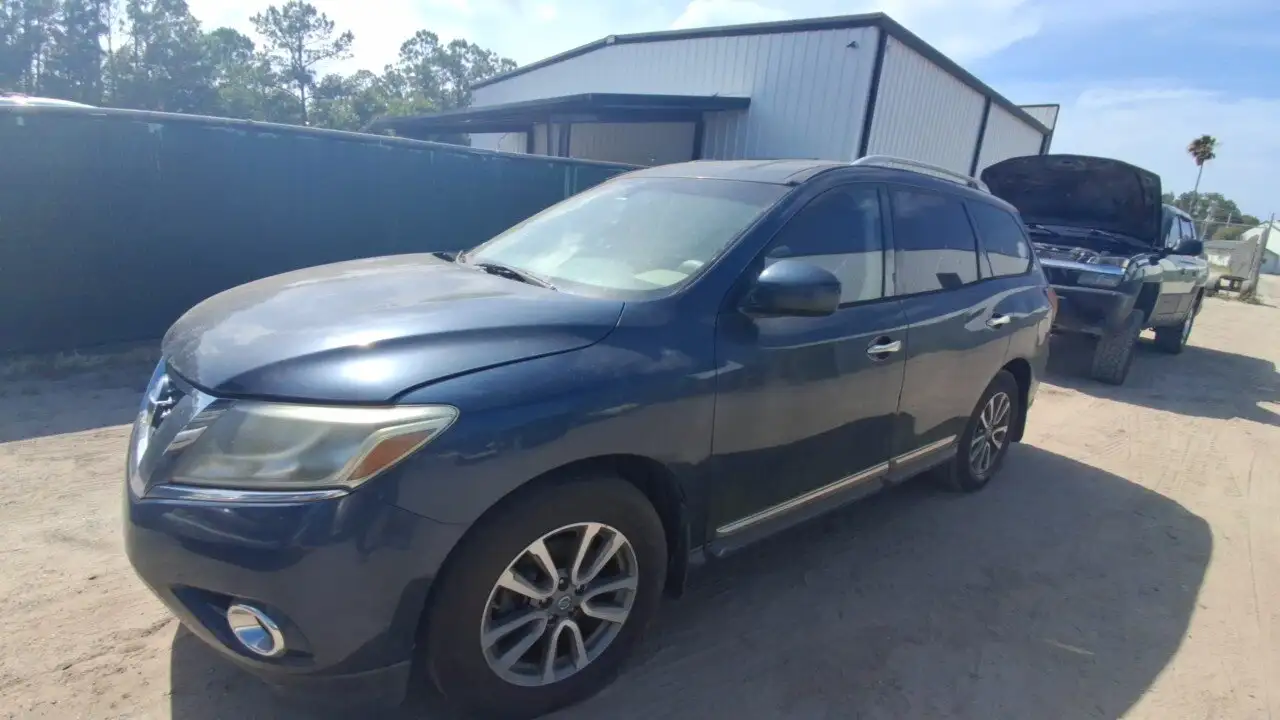 Photo of 2014 Nissan Pathfinder