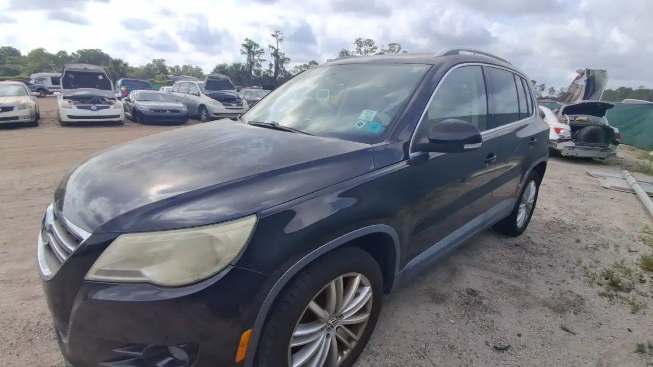 Photo of 2011 Volkswagen Tiguan