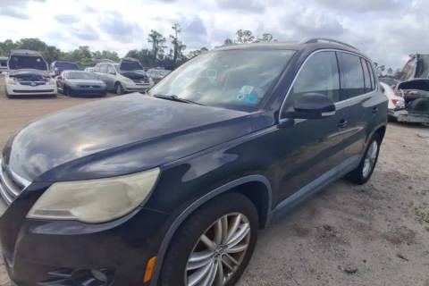 Photo of 2011 Volkswagen Tiguan