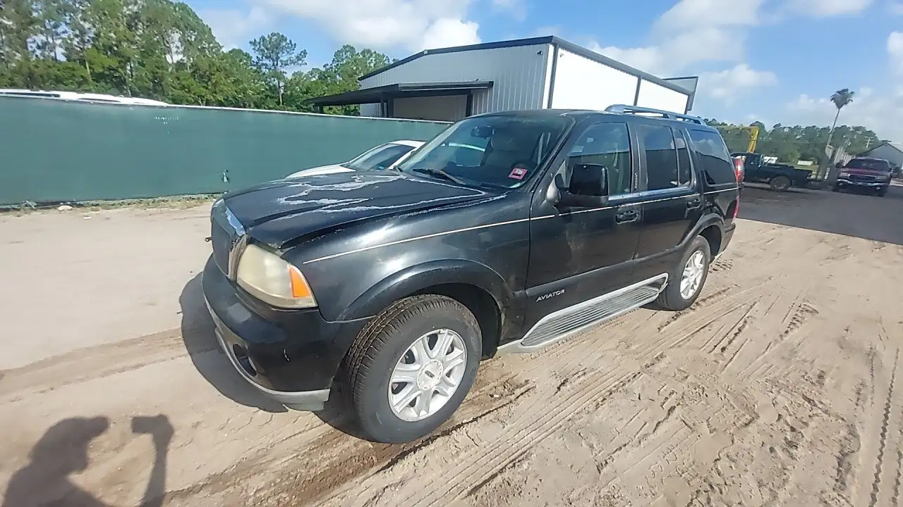 Photo of 2003 Lincoln Aviator