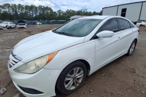 Photo of 2013 Hyundai Sonata
