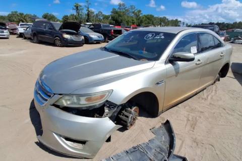 Photo of 2010 Ford Taurus