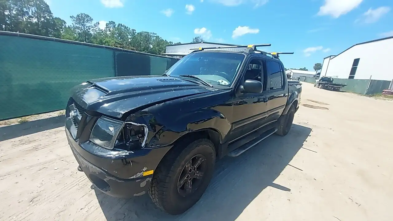 Photo of 2003 Ford Explorer Sport Trac