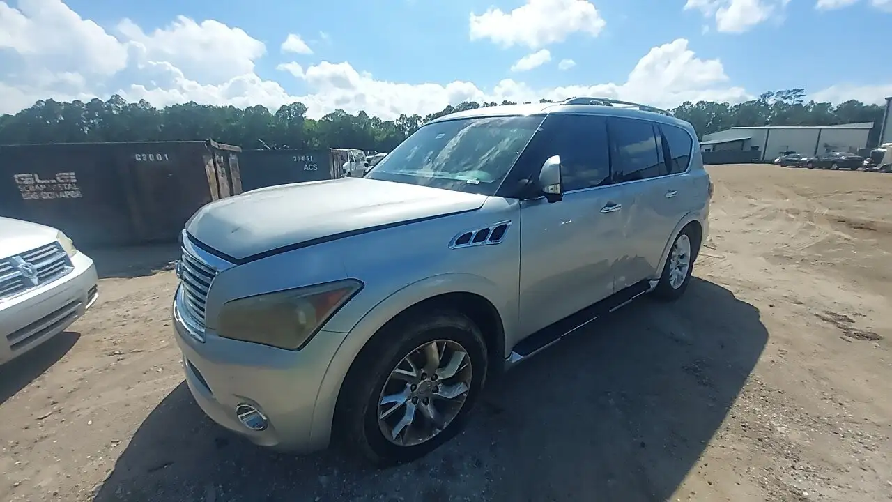 Photo of 2011 Infiniti Qx56