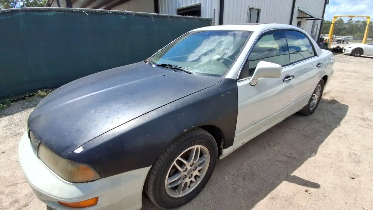 Photo of 2003 Mitsubishi Diamante
