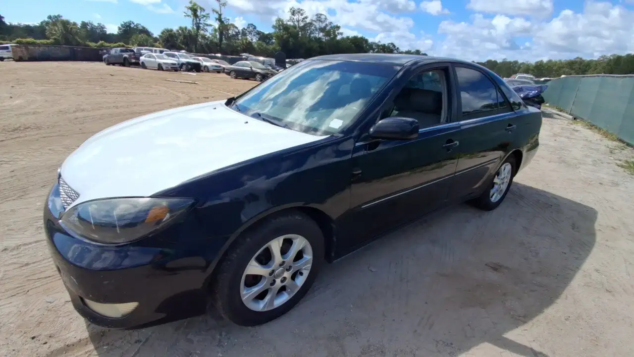 Photo of 2005 Toyota Camry