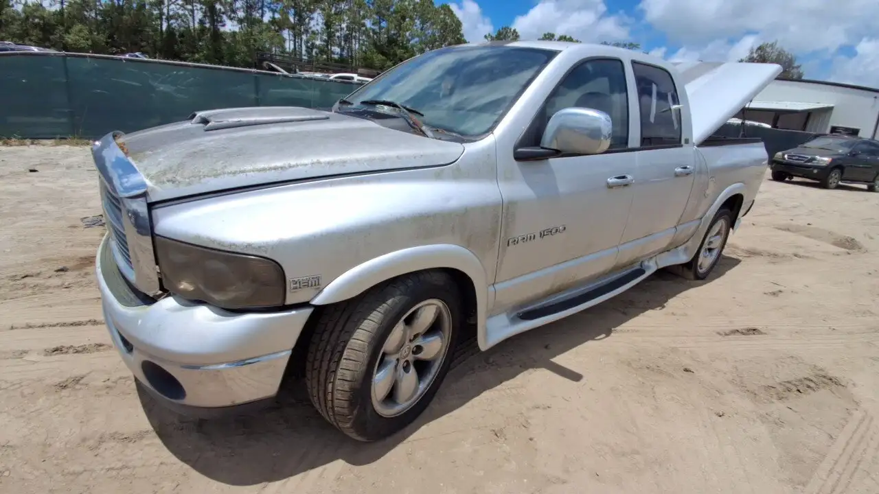 Photo of 2004 Dodge Ram 1500