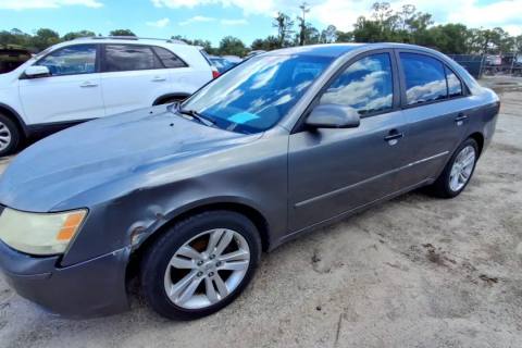 Photo of 2010 Hyundai Sonata