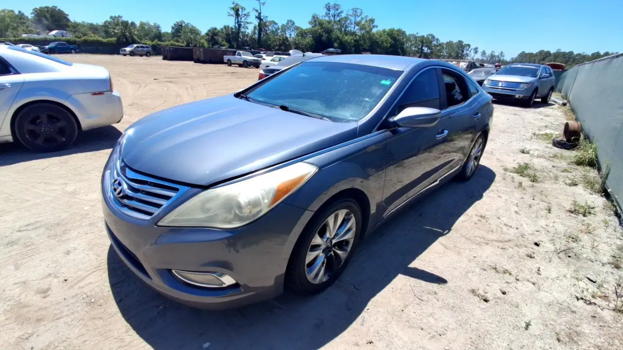 Photo of 2012 Hyundai Azera