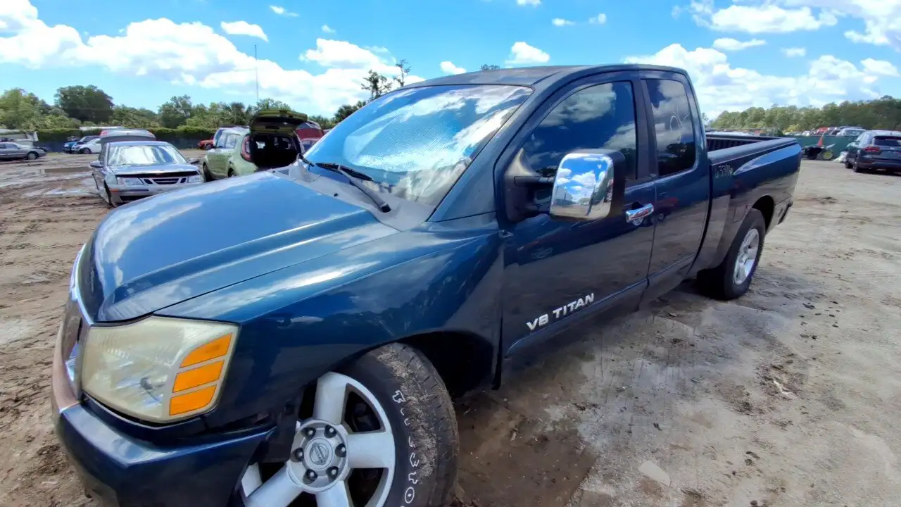 Photo of 2005 Nissan Titan